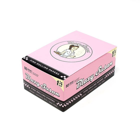 Blazy Susan Pink Rolling Papers 1¼ Full Box (50 Count)
